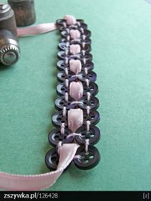 bransoletka z guzików i wst...
