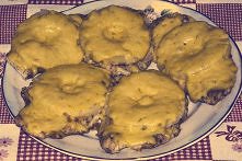 filety z piersi kurczaczka zapiekane z anasowymi kółkami i serem, można także dodać we środek grzyby i czerwoną papryczkę