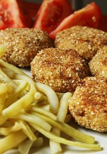 Kotleciki jaglane z selerem