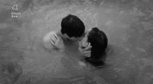 kiss