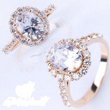 Jest przepiękny. Chyba każd...