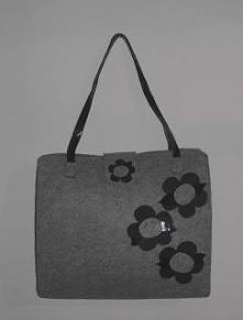 xl torba z filcu w folkowym stylu:)

wiecej na blogu:
sandrynka.blogspot.com
