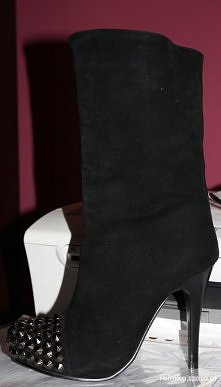 botki z ćwiekami :) rozmiar 36 na mojej szafie, login rolinka