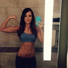 Jeszcze długa droga mnie czeka, aby mieć takie ciałko, ale nie poddam sie...