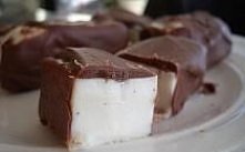 Waniliowe ptasie mleczko w czekoladzie


200 g serka mascarpone
180 g śmietan...