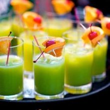 SPRINGTIME COOLER - DRINK

Składniki:
* 40ml wódka
* 20ml likier blue cur...