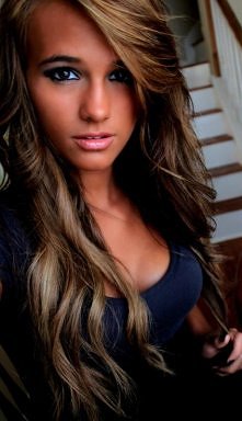 śliczna  ;)


Zapraszam również do tablicy z biżuterią, każda kobieta znajdzie tutaj coś dla siebie