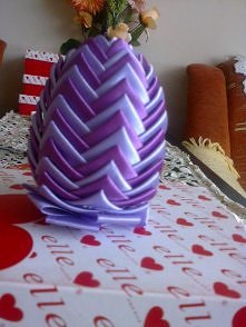 fioletowe małe jajko