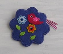 Filcowy portfelik z ptaszkiem