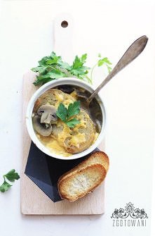 Świetna zupa cebulowo-pieczarkowa