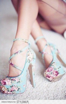 niebieskie w kwiatki ;)