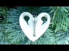 DIY: Wisiorek z zamka błysk...