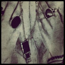 handmade:)pendrive necklace