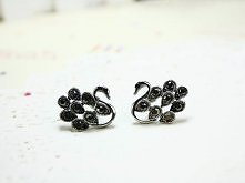 Kolczyki czarne łabędzie. 
...