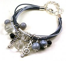 Bransoletka sznurkowa muzyczna szara perełki charms