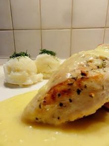 Kurczak ze szpinakiem w sosie cytrynowym