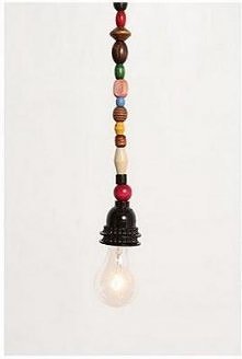 Ozdób zwisające kable z sufitu