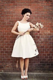 Suknia ślubna: Jane, Atelier Desirer
Biżuteria: YES
Bukiet ślubny: Eva Klimek, Floral Concept Store
Fotografie: Ela i Michał Barteczko