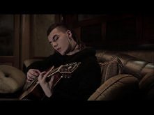 Bednarek "Cisza" (Official Video)

magggggggggiiiiiiiiiiia  :**