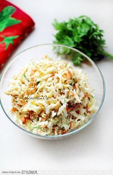 Najsmaczniejsza surówka z kapusty pekińskiej


Składniki:

mała kapusta pekińska lub połowa dużej

2 marchewki

1 jabłko

2 ogórki kiszone

2-3 łyżki posiekanej natki pietruszki...