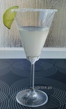 Margarita – przepis na drink:

Składniki:
40 ml tequili
20 ml likieru Triple Sec
15 ml soku z cytryny
 

Przygotowanie:

Do shakera wrzucić kostki lodu, wlać alkohol i sok z cyt...