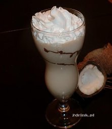 Bounty Drink - z batonika Bounty ♥ 


Bounty Drink

Drink z batonika Bounty – bajeczny smak, który zachęca, by zrobić kolejny kieliszek. A potem jeszcze jeden.

Drink ze Snicker...