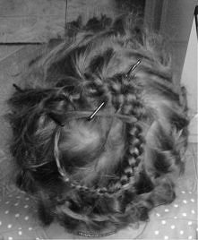 co powiecie na taką fryzurkę ? ^^