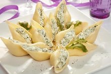 makaroniki z rukol? i twaro?kiem