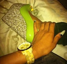 Butyy ! Meegaaa ! *,*