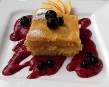 jabłecznik z musem jagodowym