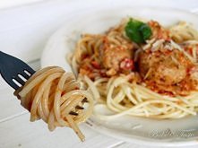 Spaghetti z soczystymi pulpecikami