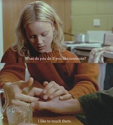 smutno ;c
WIE KTOŚ MOŻE Z JAKIEGO FILMU???!!! PROOOOSZĘ! :)