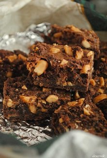 SNICKERS

Składniki (forma ...