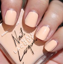 paznokcie w pięknym letnim ...