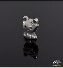 Pandorka na bransoletke HELLO KITTY!!! Słodka:)