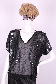 Bluzka wyszywana cekinami i koralikami już dostępna w naszym sklepie boutique1.pl !