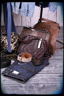 BOUTIQUE1.PL  Otworzył się nowy sklepik w internecie z odzieżą nową i second-hand . SUPER MARKI , końcówki kolekcji , Rzeczy od Projektantów ! PRZEKONAJ SIĘ SAMA ! :)ROZMIARY OD...