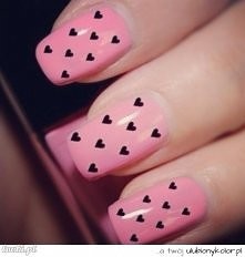 różowe z czarnymi serduszkami:D