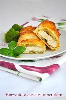 Kurczak w cieście francuskim