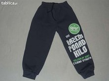 Super wyglądają chłopacy  w tych spodniach jak je noszą ;D hee