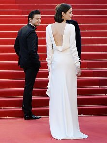 Jeremy Renner and Marion Cotillard