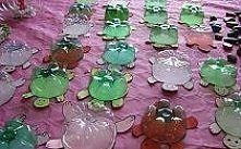 mozna do srodka cukierki wlozyc nie ?