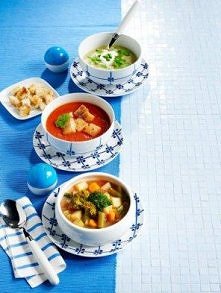 ZUPA "ŚMIECIOWA" - składniki:
Litr bulionu
mała cukinia
mała marchewka i brokuł
kilka łodyg selera naciowego
średniej wielkości por
2-3 ziemniaki
25 dag fasolki szpara...