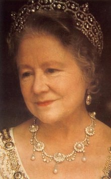 Queen Elizabeth the Queen M...