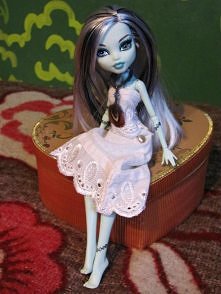 Taka tam sukienunia.