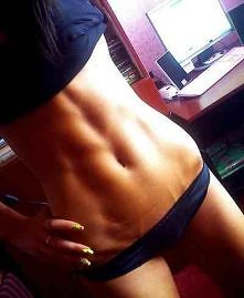 No to bierzemy się do pracy by miec taki brzuszek :D