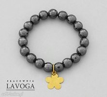 Hematite with pendant in gray.