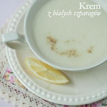 Bardzo delikatna zupa…
Krem z białych szparagów

Składniki: (4 porcje)
3 pęczki białych szparagów
1/2 szklanki mleka
1 szklanka jasnego drobiowego i/lub warzywnego wywaru
sól
bi...