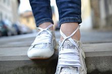 Świetny pomysł na przeróbkę starych trampek