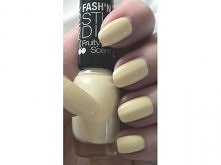 Nowy lakier do paznokci z k...